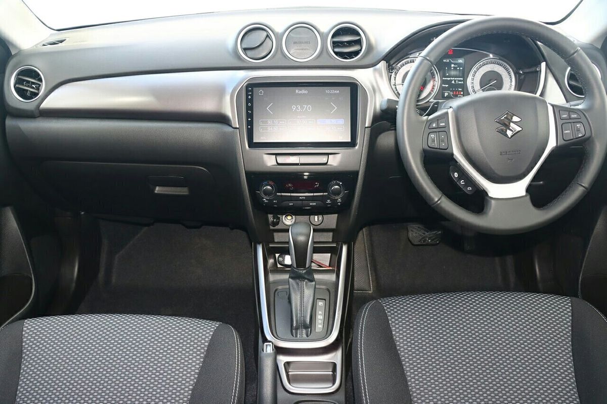 2023 Suzuki Vitara Shadow LY Series II