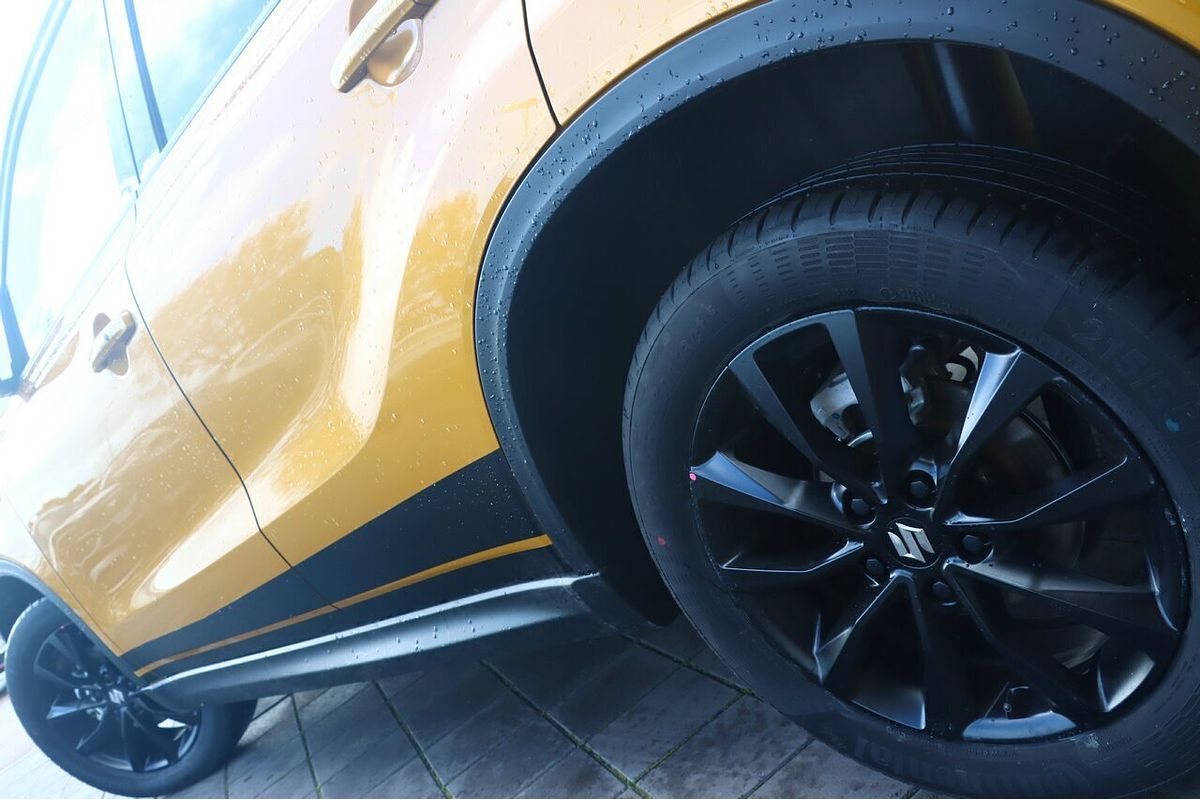 2023 Suzuki Vitara Shadow LY Series II