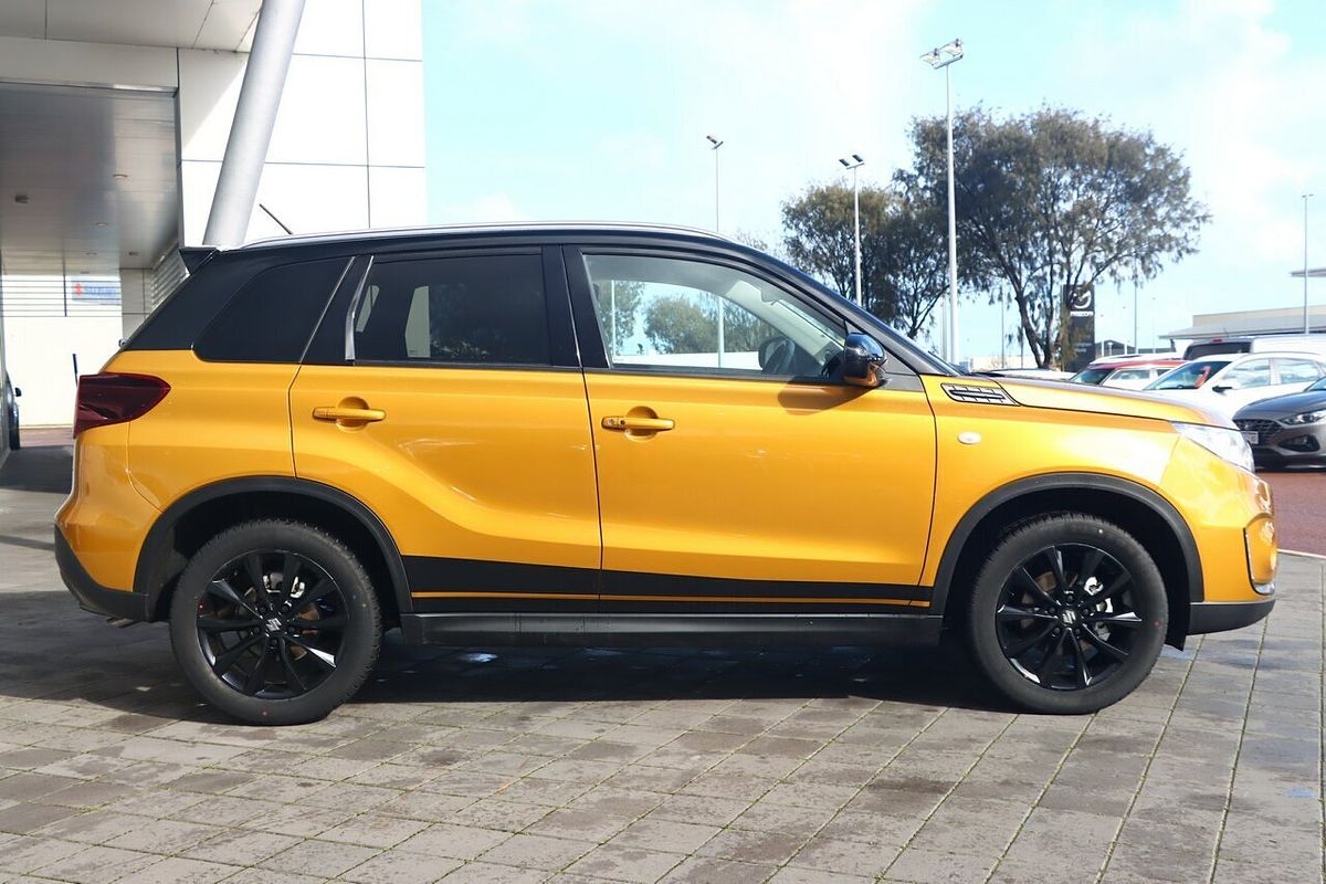 2023 Suzuki Vitara Shadow LY Series II