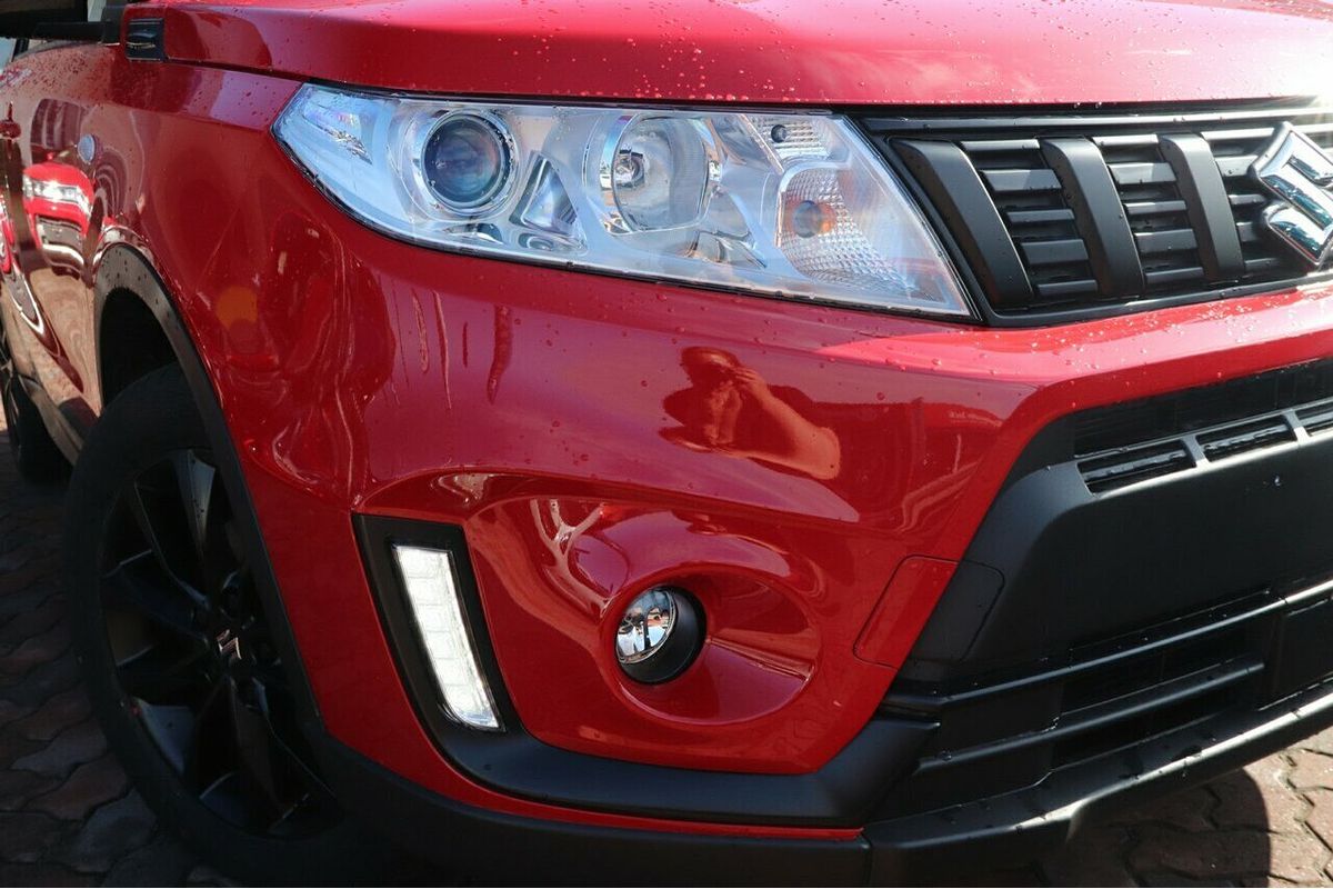 2023 Suzuki Vitara Shadow LY Series II