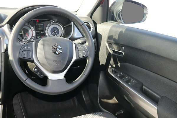 2023 Suzuki Vitara Shadow LY Series II