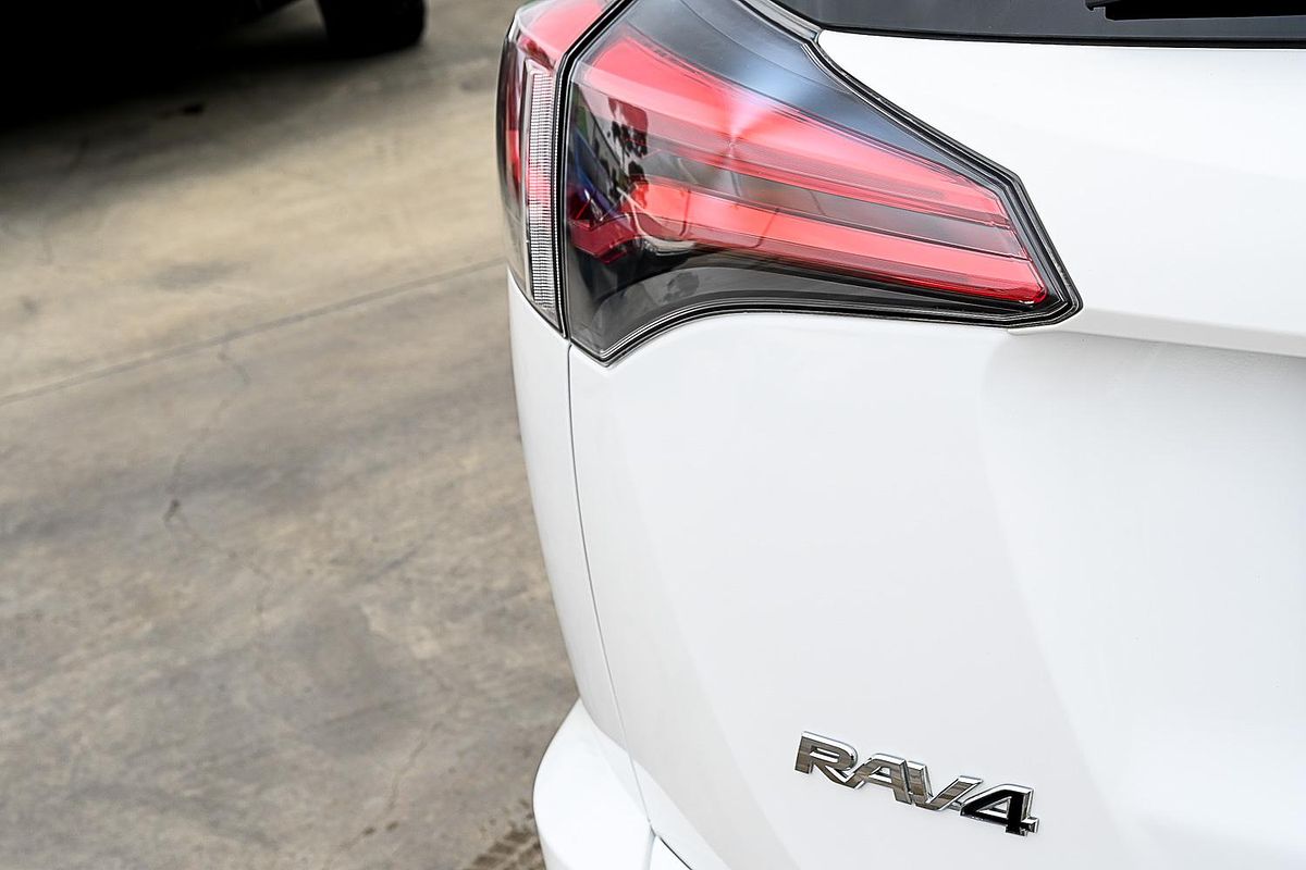 2018 Toyota RAV4 GX ZSA42R