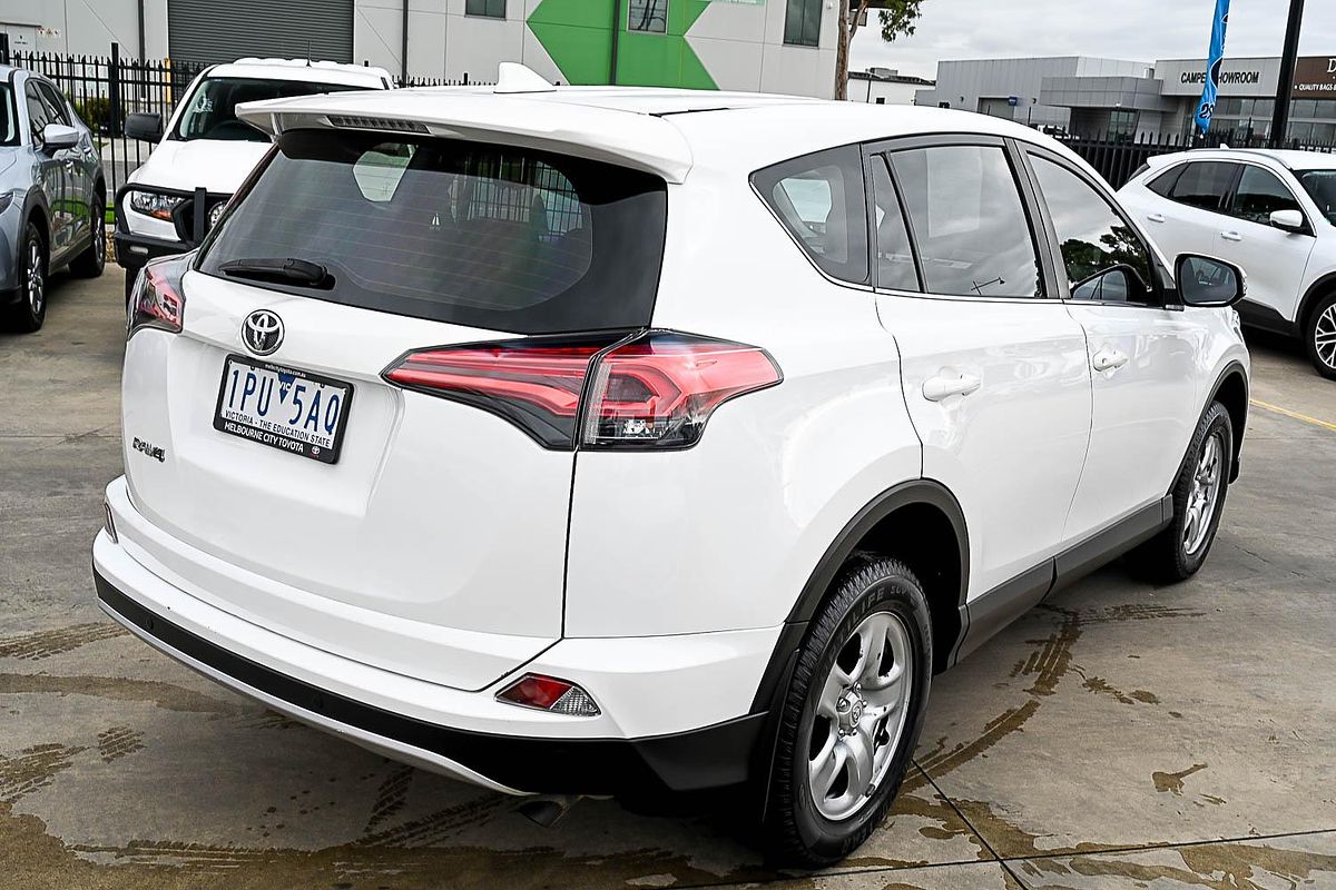 2018 Toyota RAV4 GX ZSA42R