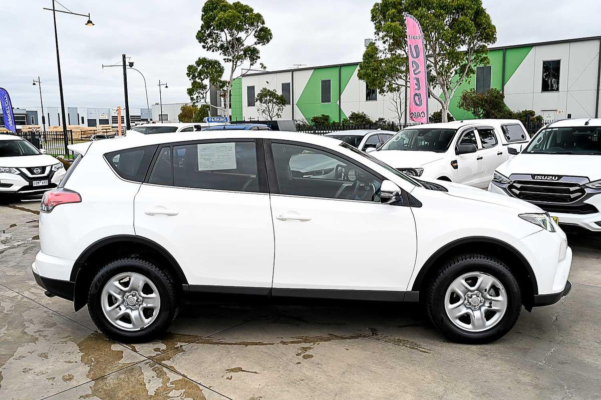 2018 Toyota RAV4 GX ZSA42R