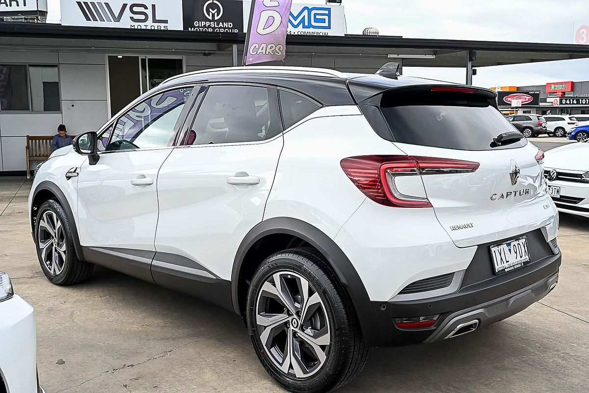 2022 Renault Captur R.S. Line XJB