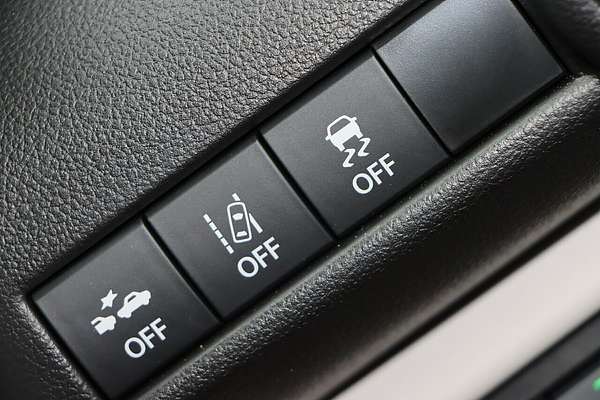 2025 Suzuki Swift Hybrid UZ