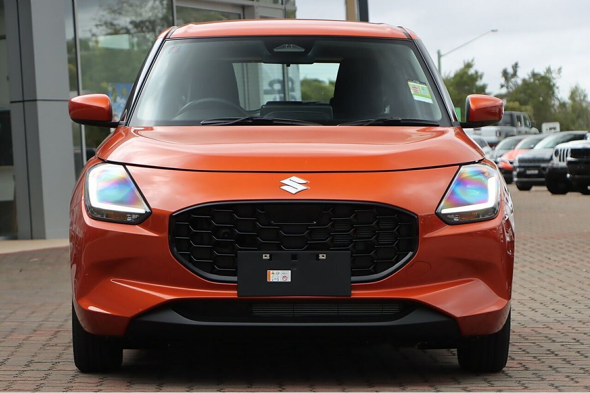 2025 Suzuki Swift Hybrid UZ