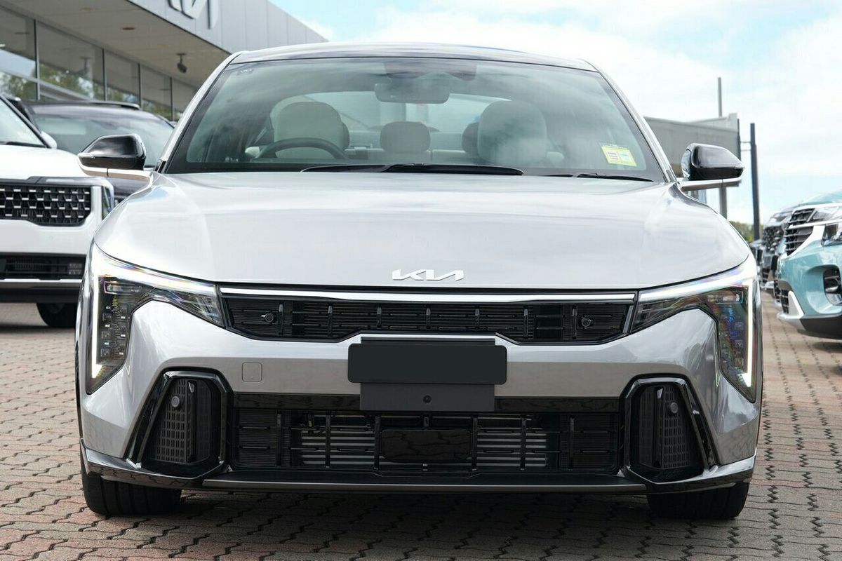2025 Kia K4 GT-Line CL4m