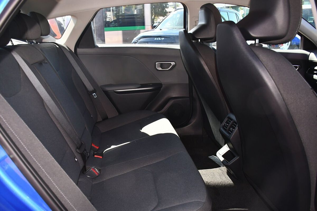 2025 Kia K4 Sport+ CL4m