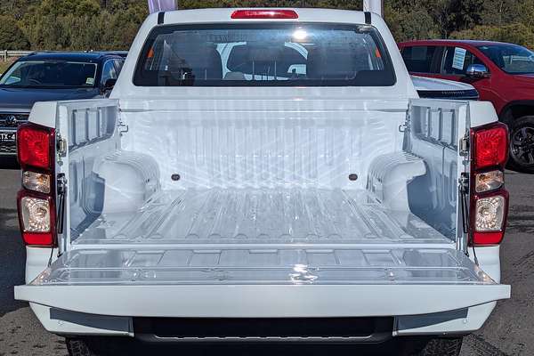 2025 Isuzu D-MAX LS-M 4X4