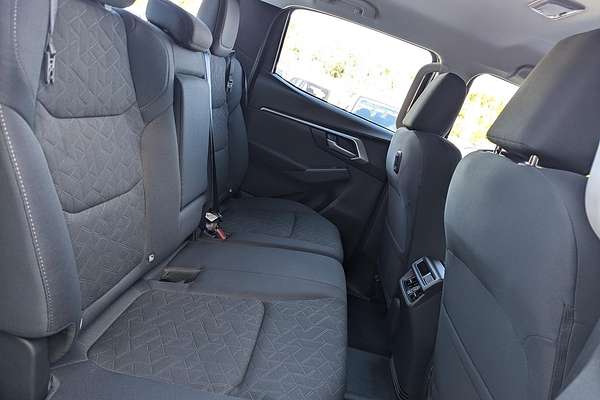 2025 Isuzu D-MAX LS-M 4X4