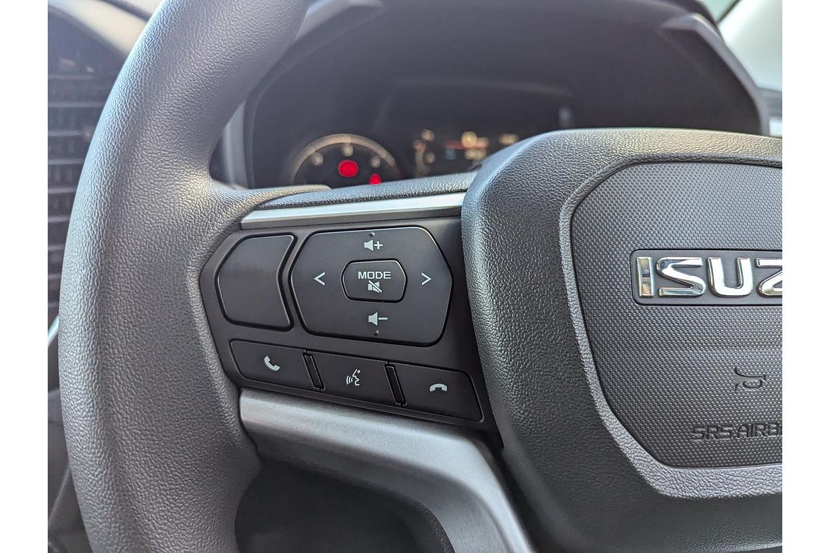 2025 Isuzu D-MAX LS-M 4X4