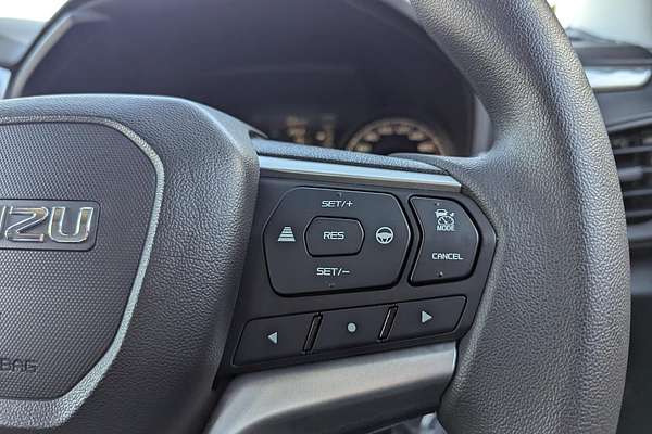 2025 Isuzu D-MAX LS-M 4X4