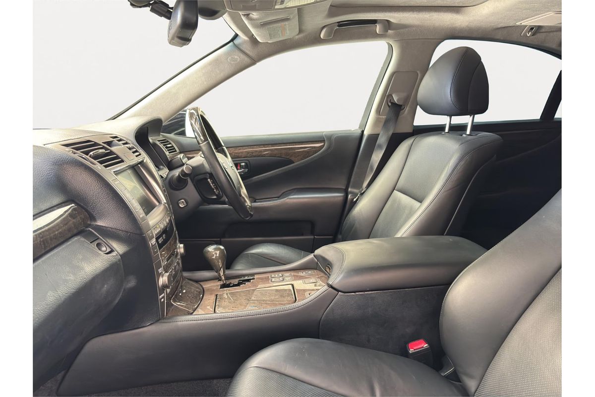 2007 Lexus LS600H L Package UVF455