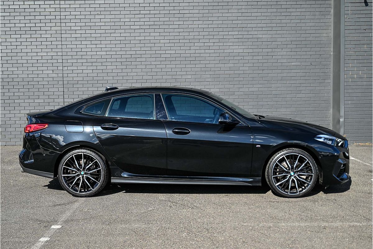 2022 BMW 2 Series 220i M Sport F44