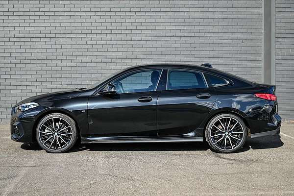 2022 BMW 2 Series 220i M Sport F44