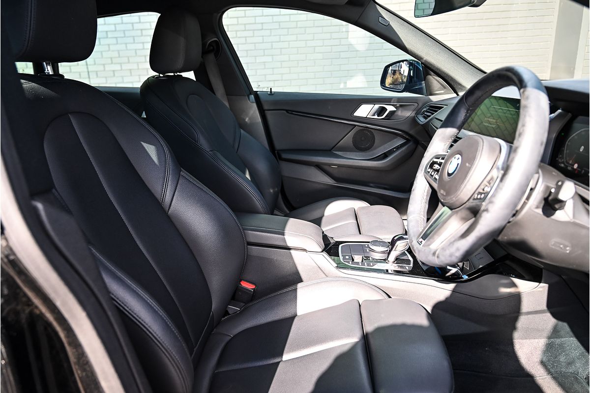 2022 BMW 2 Series 220i M Sport F44