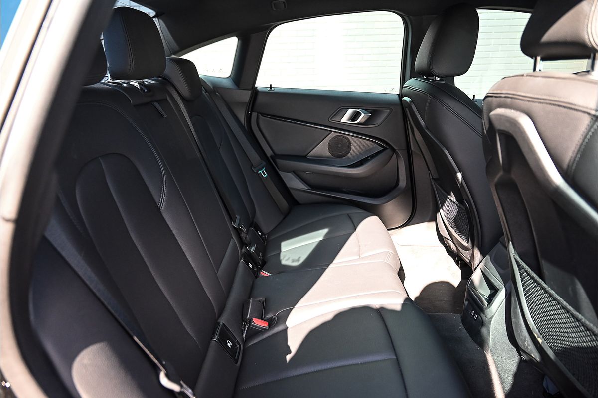 2022 BMW 2 Series 220i M Sport F44