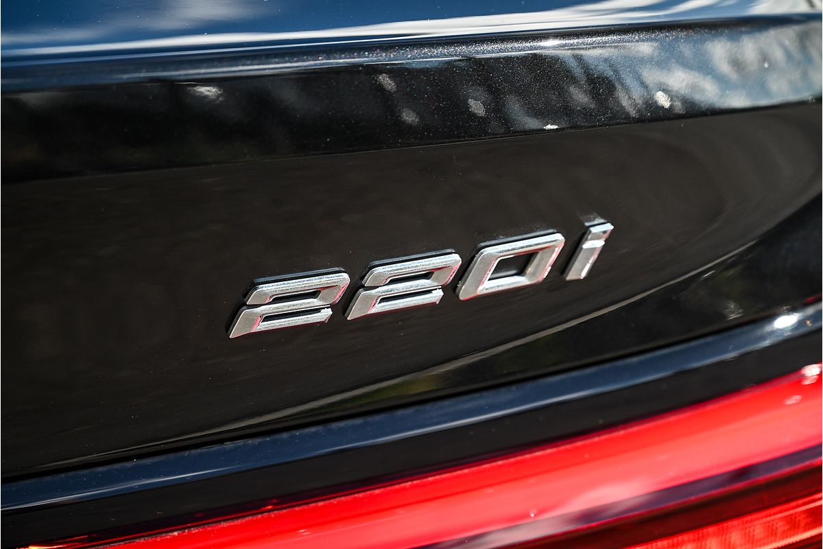2022 BMW 2 Series 220i M Sport F44