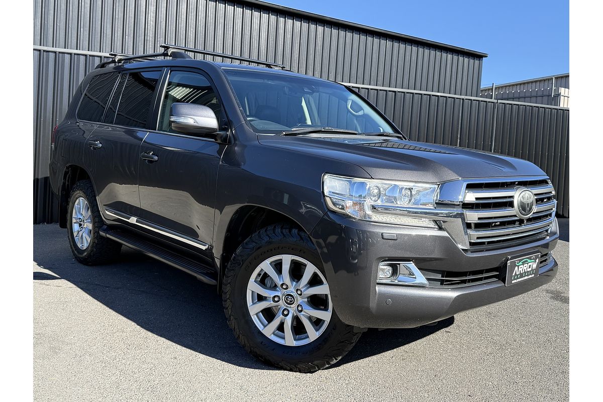 2017 Toyota Landcruiser Sahara VDJ200R