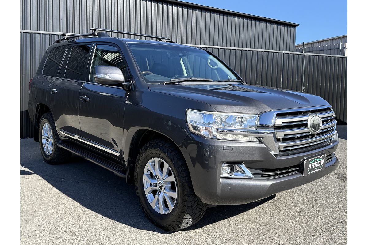 2017 Toyota Landcruiser Sahara VDJ200R