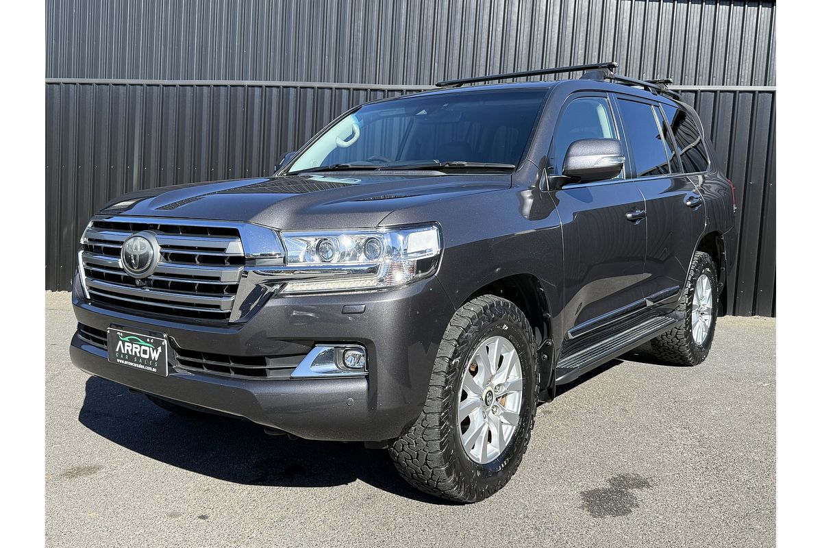 2017 Toyota Landcruiser Sahara VDJ200R