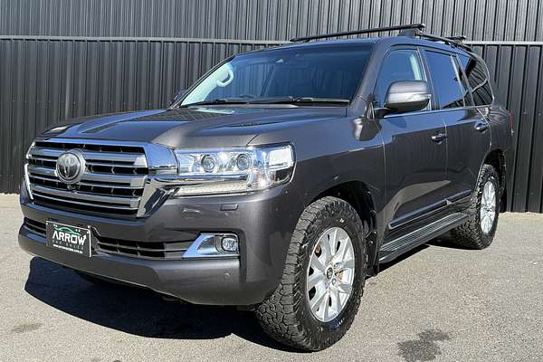 2017 Toyota Landcruiser Sahara VDJ200R