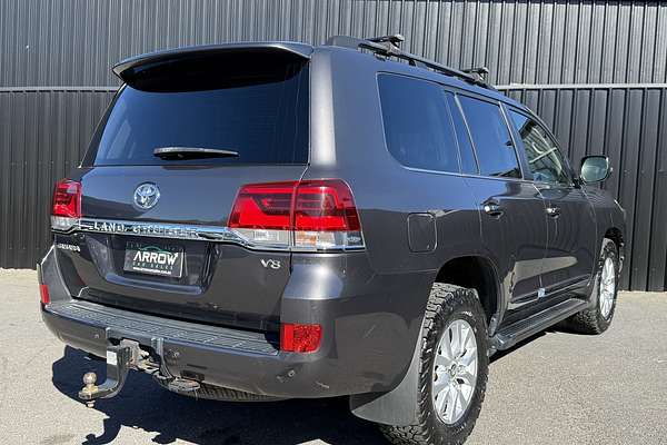 2017 Toyota Landcruiser Sahara VDJ200R