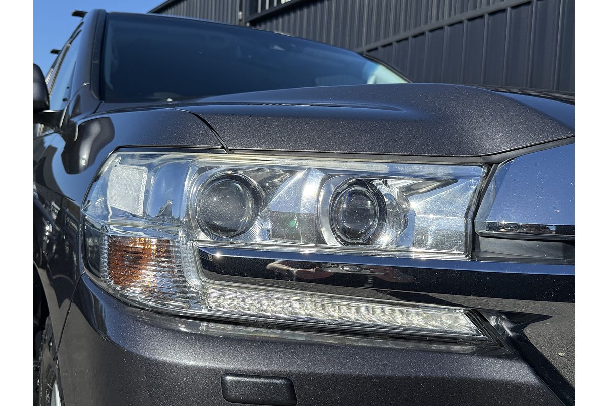 2017 Toyota Landcruiser Sahara VDJ200R