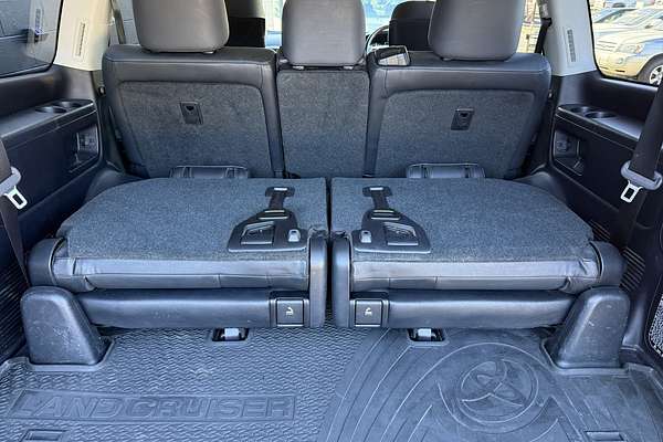 2017 Toyota Landcruiser Sahara VDJ200R