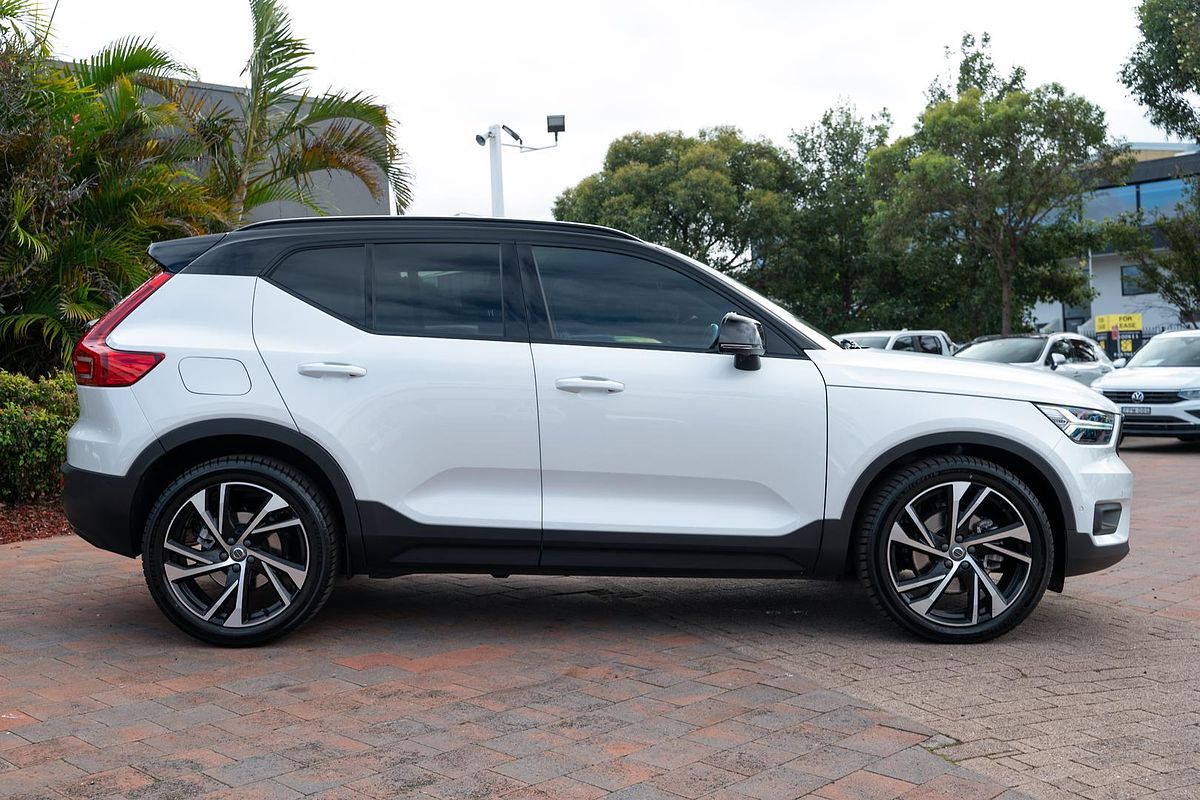 2021 Volvo XC40 T5 R-Design