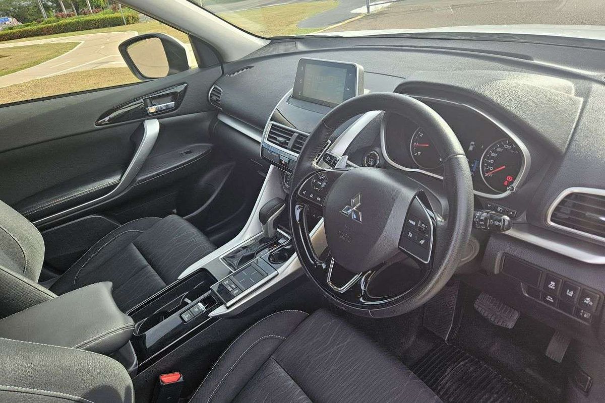 2018 Mitsubishi Eclipse Cross LS YA
