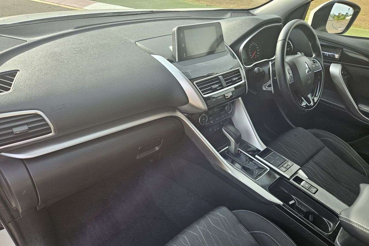 2018 Mitsubishi Eclipse Cross LS YA