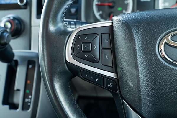 2021 Toyota Hiace Commuter GDH322R
