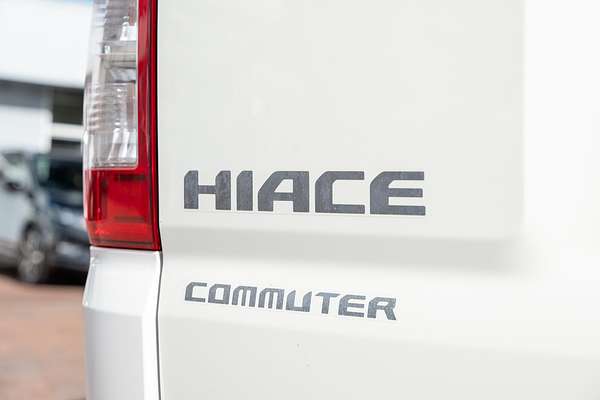 2021 Toyota Hiace Commuter GDH322R