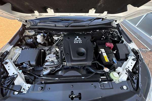 2020 Mitsubishi Triton GLS MR 4X4