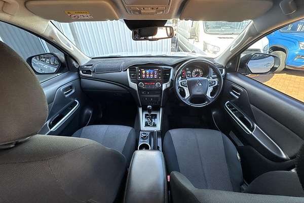 2020 Mitsubishi Triton GLS MR 4X4
