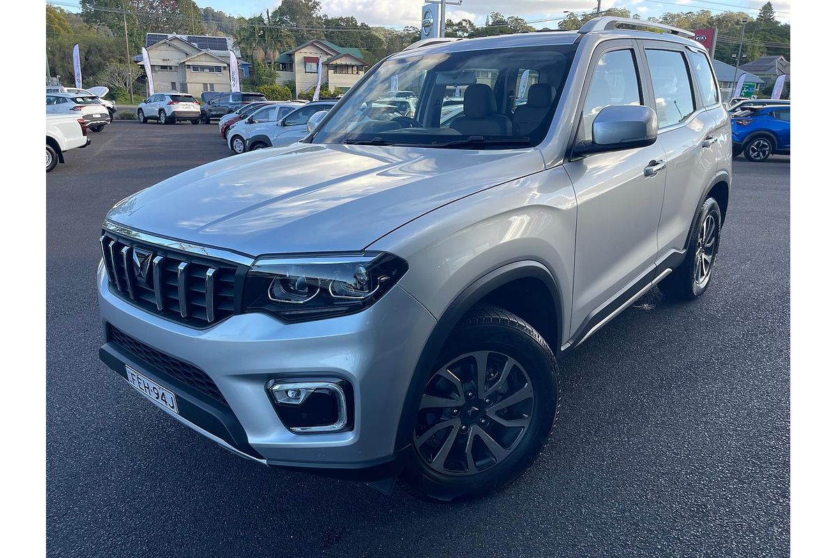 2023 Mahindra Scorpio Z8