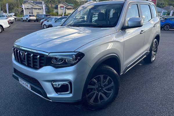 2023 Mahindra Scorpio Z8