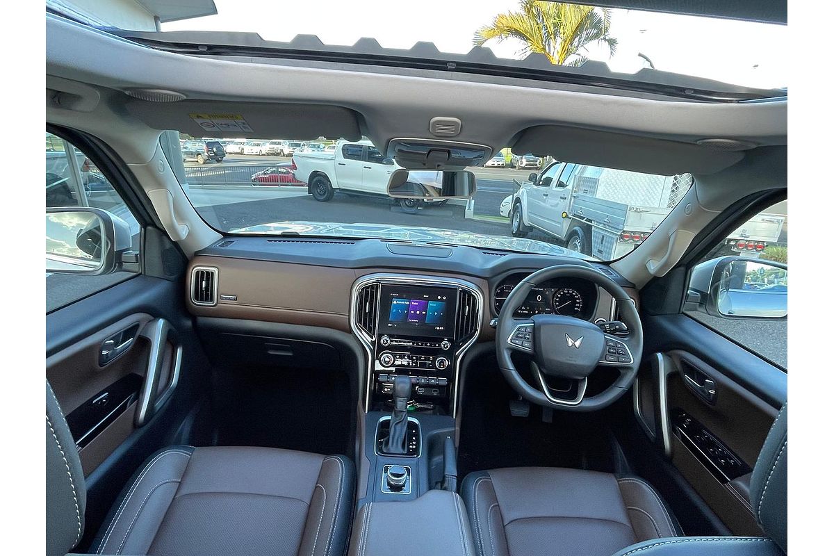 2023 Mahindra Scorpio Z8