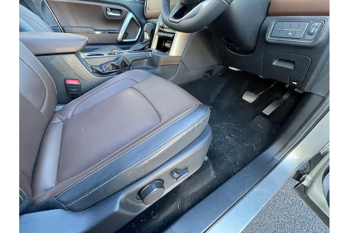 2023 Mahindra Scorpio Z8