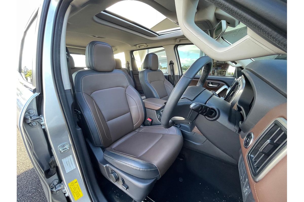 2023 Mahindra Scorpio Z8