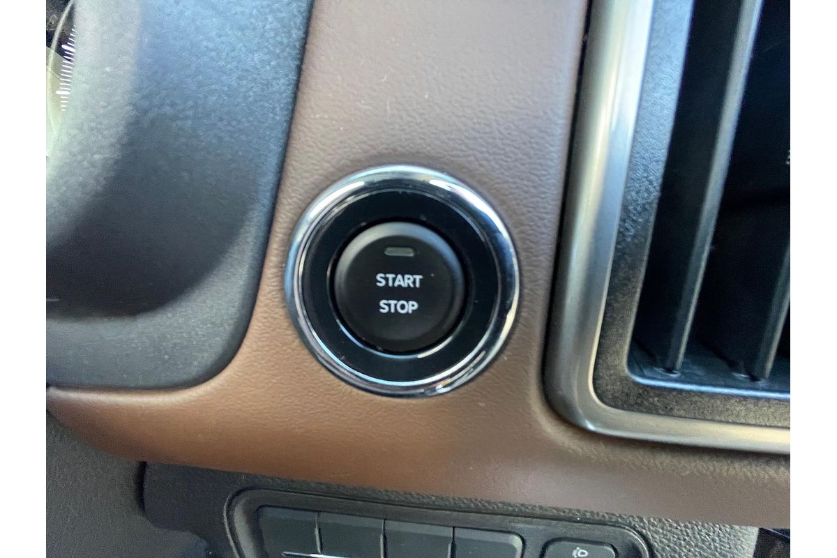 2023 Mahindra Scorpio Z8