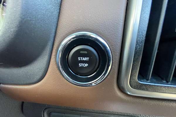 2023 Mahindra Scorpio Z8