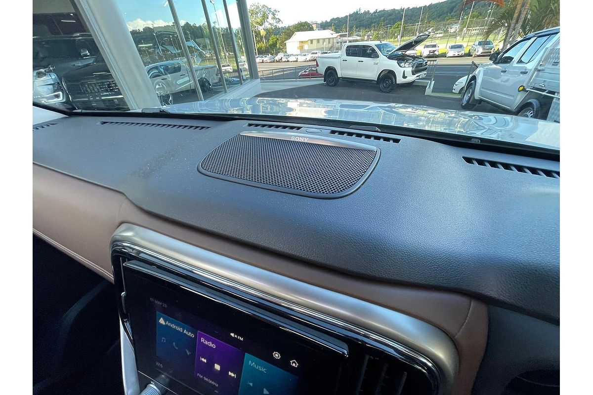 2023 Mahindra Scorpio Z8