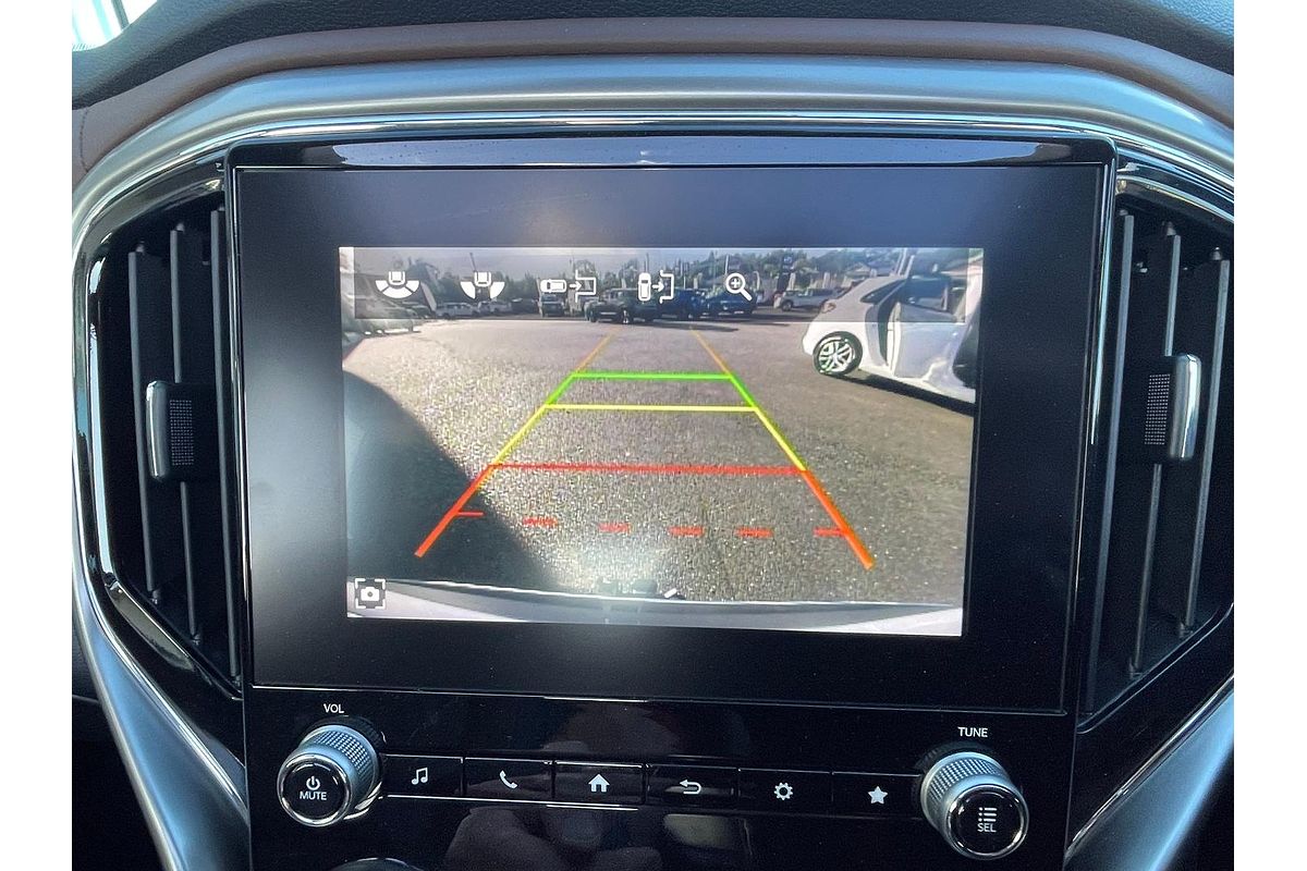 2023 Mahindra Scorpio Z8
