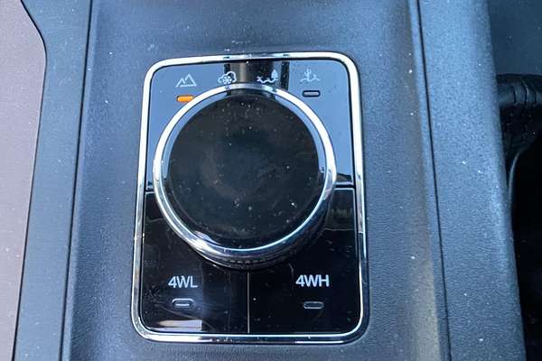 2023 Mahindra Scorpio Z8