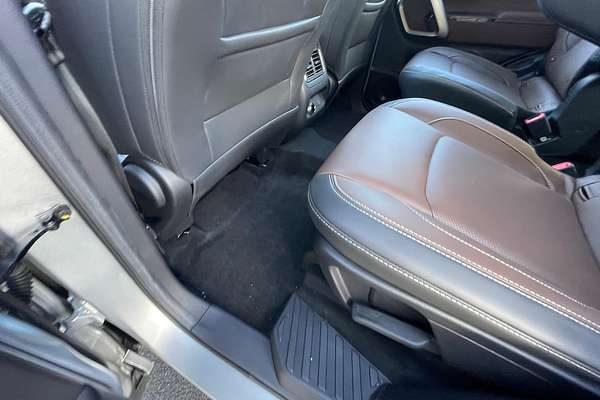 2023 Mahindra Scorpio Z8