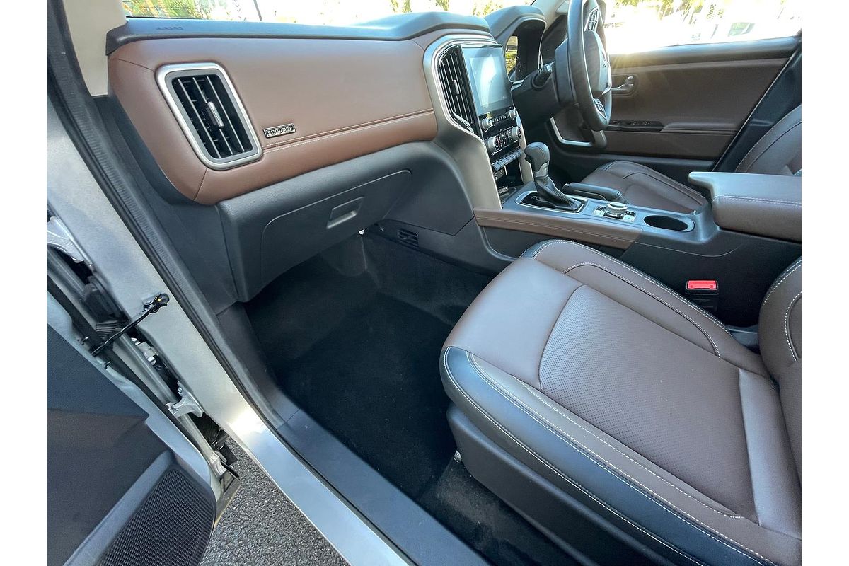 2023 Mahindra Scorpio Z8