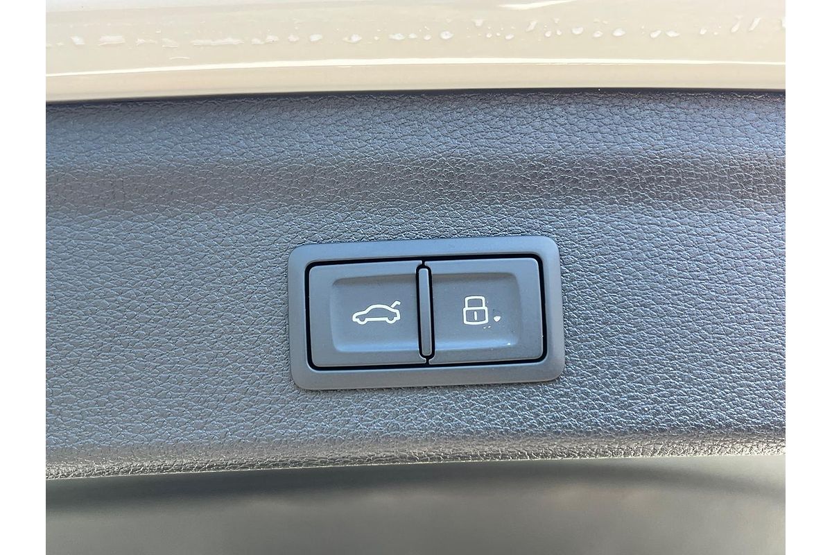 2025 Audi Q3 35 TFSI F3